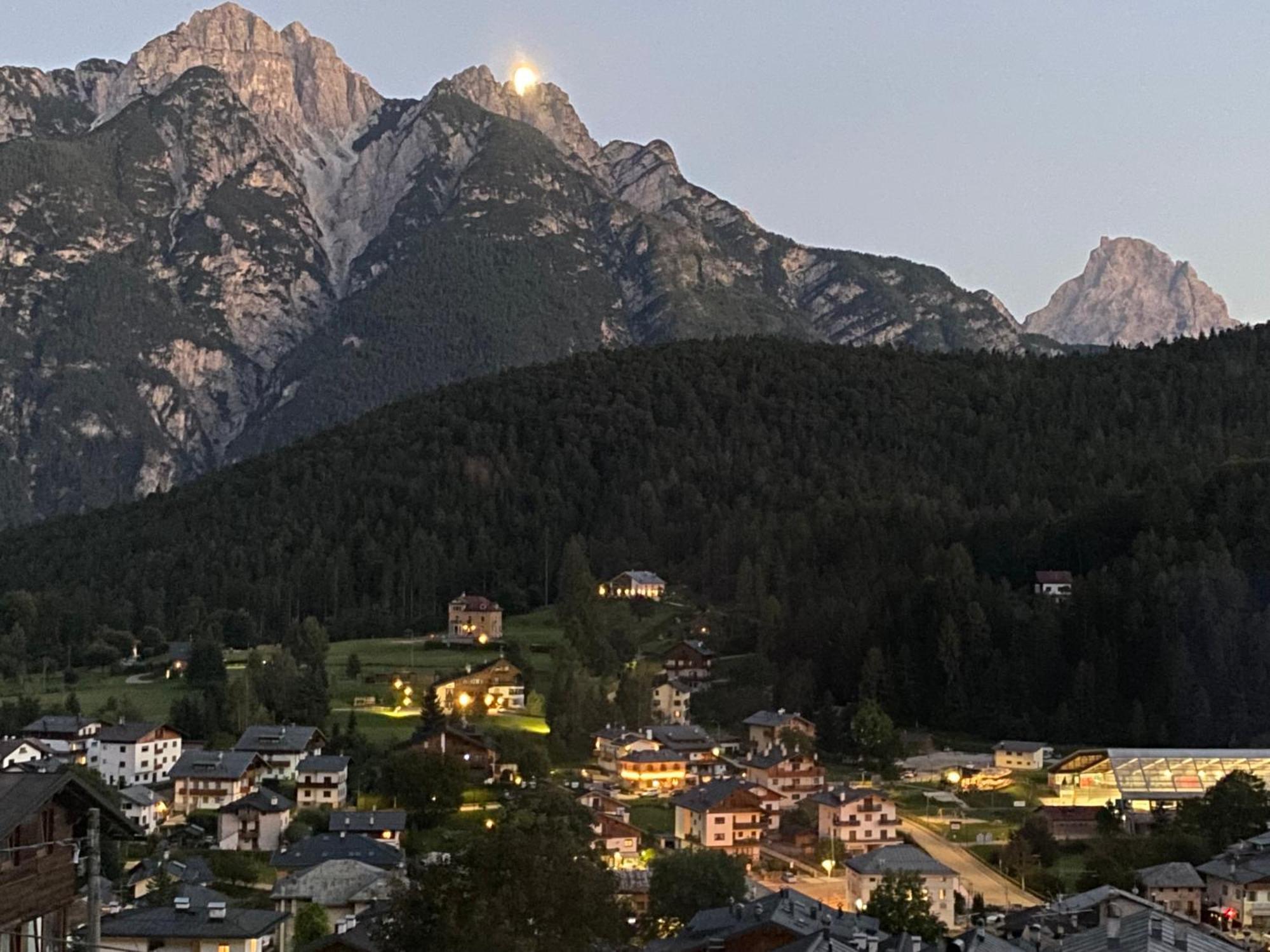 Appartamento Reggia Al Sole Pieve di Cadore Esterno foto